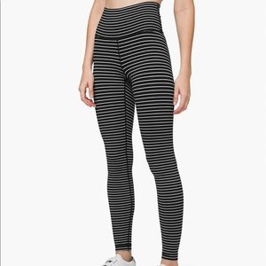 Lululemon wunder under Luxtreme